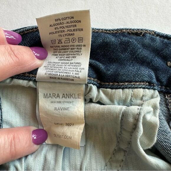 DL1961 Mara Ankle Jeans High Rise Straight Frayed Edge USA Womens 28 Medium Wash - Picture 11 of 14